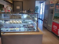 面包甜点陈列柜-东航食品投资公司集中采购中心