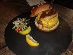 -HIGH FIVE哈福手工汉堡(桂林路店)