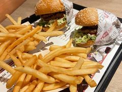 -The Habit Burger Grill 哈比特汉堡(复兴soho店)