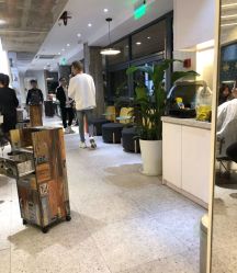 -PE SALON