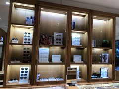 -宝丽眼镜(湖墅店)
