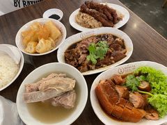 卤猪蹄-松發肉骨茶(先得坊店)