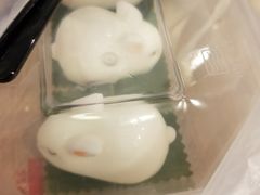 大白兔草莓椰汁糕-一笼小幸运