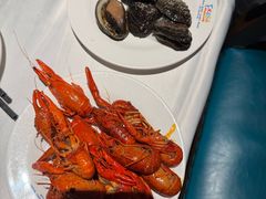 -领鲜活海鲜榴莲自助火锅(东门店)