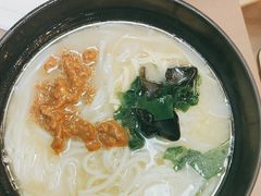 -灵芝妹子海鲜米线(瓦房店新玛特店)