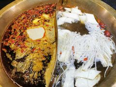 -沸炉重庆老火锅(军事博物馆店)