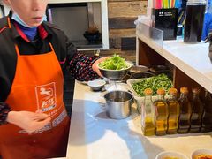 -万记麻辣烫国展总店