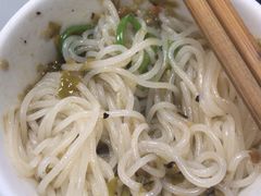 -李记特色罐罐米线(重庆中环大厦店)