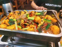 -后街佬·炭火鲜鱼杂(南城店)