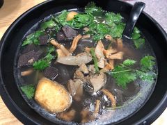 三味鸭血粉丝汤-京陵鸭血粉丝汤(景德路店)