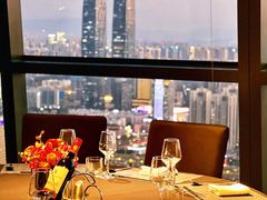 -锦厨国际自助餐厅 · 云端景观 (昆明索菲特大酒店)