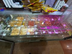 面包甜点陈列柜-MK鸭货(华明镇店)