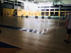 -莱茵体育生活馆