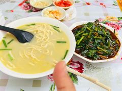 -三百碗宝应长鱼面(板仓街店)