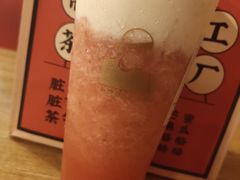 桃子草莓酪酪-LELECHA乐乐茶(上海五角场万达广场店)