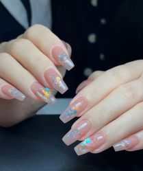 -莎拉美学·美甲美睫