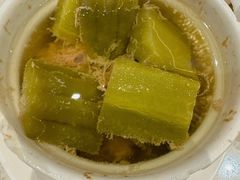 凉瓜黄豆炖排骨汤-香港新发烧腊茶餐厅(水围店)