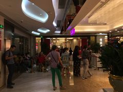 等位区-广州酒家(昌岗地铁站店)