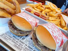 蘑菇牛肉汉堡-FATBURGER 特富客汉堡(外交公寓店)