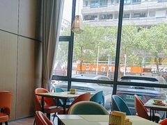 -深圳宝安机场希尔顿欢朋酒店餐厅