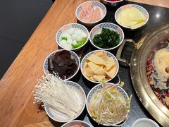 -周小明火锅(黑金冠社区店)