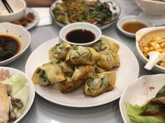 生煎馄饨-小实惠嘉(威海路店)