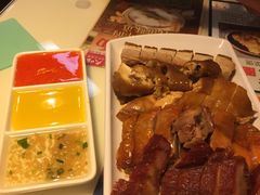 -新大咀港式茶餐厅(宝山万达店)