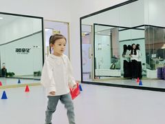 -潮童星少儿模特形体培训(郑州总校)