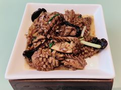 -梅飞酒家(名辉豪庭店)