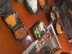 -肉甲韩国木炭烤肉(新壹街1店)