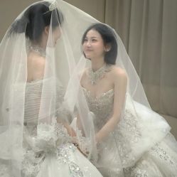 -LOVE SHINE婚纱·红鼎庄龙凤褂·妈妈装定制