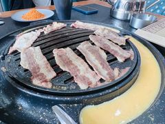 -七甲山烤肉(长白山奇石山珍根艺一条街店)