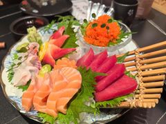 -山川小町·极番烧肉(新地假日广场店)
