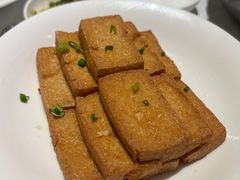 招牌炸豆腐-红雀围·海鲜火锅(陆家嘴中心店)