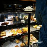 一进去差d连位置都稳唔到