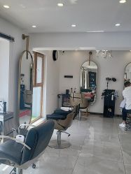 -INSI Hair Salon