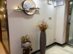 -香港倾城国际·美容美体中心