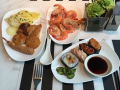 -万达文华酒店·48F云端窗景美食汇自助餐厅