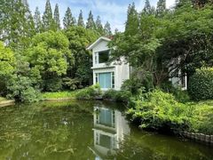 -上海怡沁园度假酒店