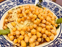 -渝之汇牛肉豌杂面