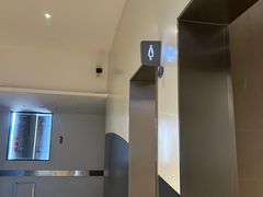 -银泰百货(厦门国贸中心店)