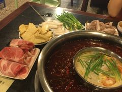 -邓莽子老火锅(中兴路总店)