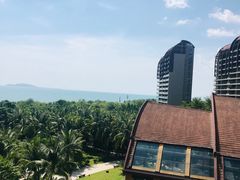 -三亚湾海居铂尔曼度假酒店