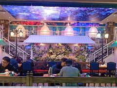 -巴特餐饮6加1音乐餐吧·新疆菜