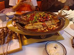 -鸣记脆皮烤鱼·海鲜烤鱼(三八广场店)