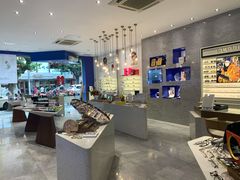 -茂昌眼镜(南京西路店)