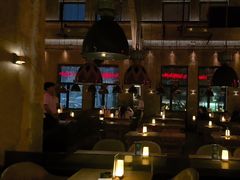 -FOUR PLAY BAR