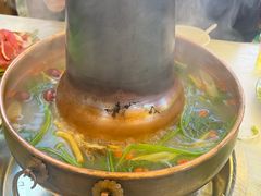 -江湖亮亮蒸虾大排档烤全羊清真(武汉总店)