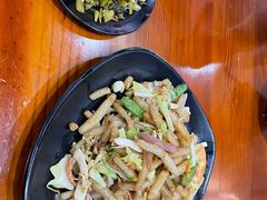 海鲜炒年糕-台州老六海鲜面馆(上南总店)