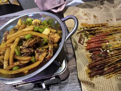 -老街烧烤大排档·地道湖北菜·龙虾馆(汉口火车站店)